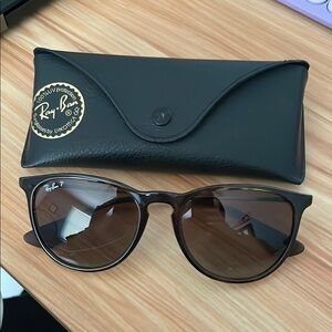 Ray-Ban Black Aviator Sunglasses